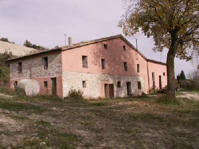 Landhuis te koop in Italië - Marken / Marche - Pergola - € 199.000