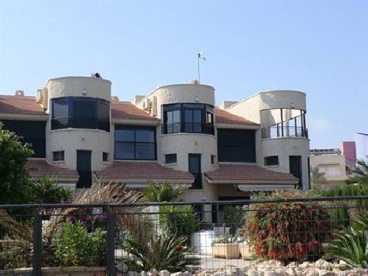 Herenhuis te koop in Spanje - Valencia (Regio) - Costa Blanca - Torrevieja -  499.500