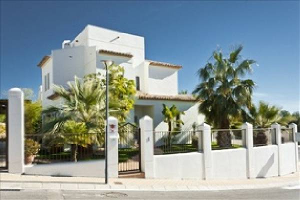 Villa te koop in Spanje - Valencia (Regio) - Alicante (prov.) - Finestrat -  695.000