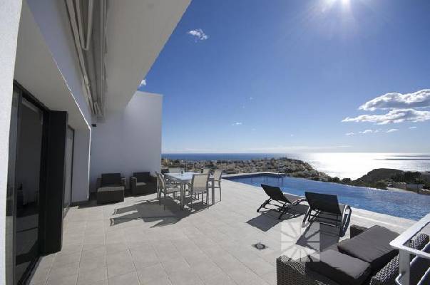 Villa te koop in Spanje - Valencia (Regio) - Costa Blanca - Benitachell -  550.000
