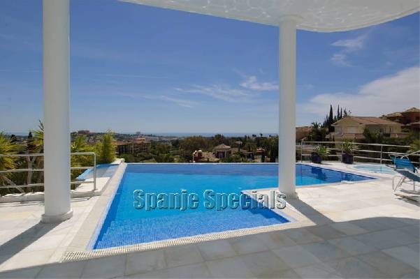 Villa te koop in Spanje - Andalusi - Costa del Sol - Marbella -  2.000.000