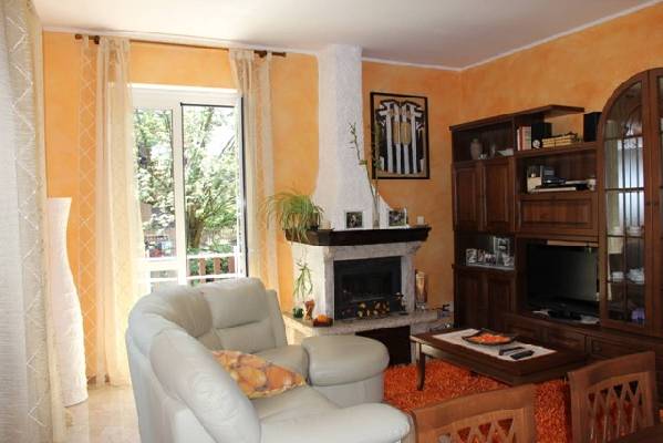 Appartement te koop in Itali - Lombardije - Besozzo -  130.000