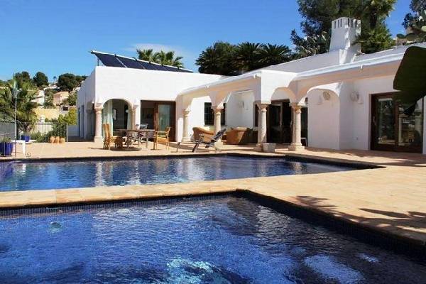 Villa te koop in Spanje - Valencia (Regio) - Costa Blanca - Moraira -  2.450.000