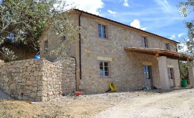 (Woon)boerderij te koop in Italië - Umbrië - Montecchio - € 370.000
