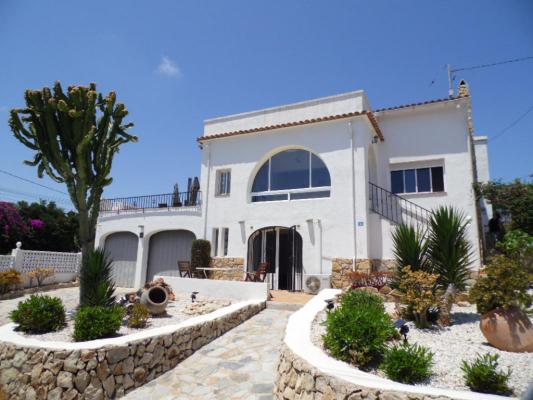 Villa te koop in Spanje - Valencia (Regio) - Costa Blanca - Benissa -  375.000