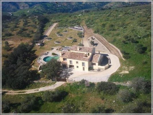 Villa te koop in Spanje - Andalusi - Mlaga - Ronda -  530.000