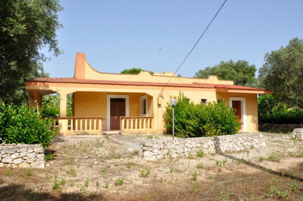 Itali� ~ Apuli� - Villa