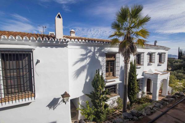 Villa for sale in Spain - Andaluca - Costa del Sol - Torrox -  880.000