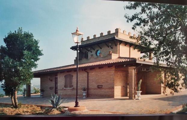 Itali� ~ Abruzzen / Abruzzo - Villa