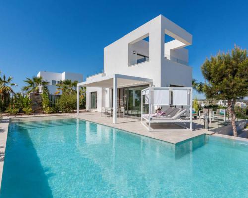 Villa te koop in Spanje - Valencia (Regio) - Costa Blanca - Orihuela Costa -  469.000