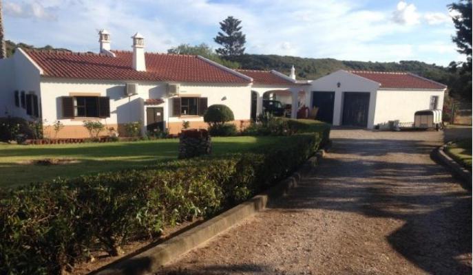 (Woon)boerderij te koop in Portugal - Algarve - Faro - Lagos - Bensafrim - € 650.000