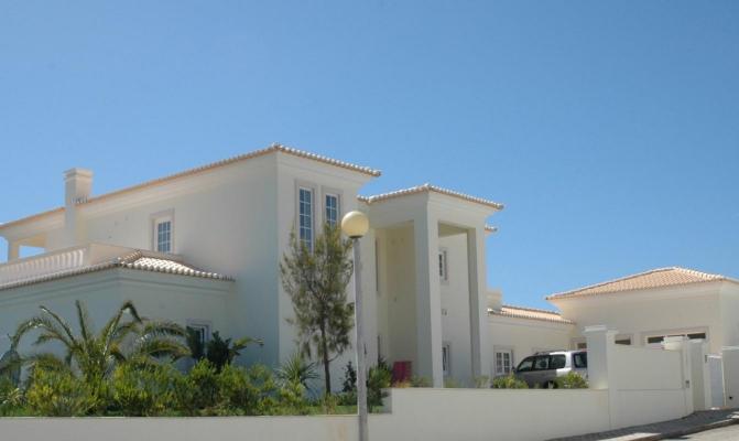 Villa te koop in Portugal - Algarve - Faro - Lagos - € 1.600.000