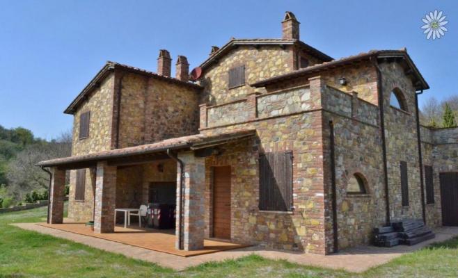 (Woon)boerderij te koop in Itali - Umbri - Parrano -  580.000