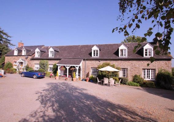 Landhuis te koop in Frankrijk - Pays de la Loire - Mayenne - Landivy - € 399.000