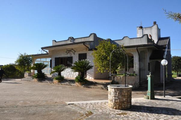 Villa for sale in Italy - Puglia - San Vito dei Normanni -  250.000