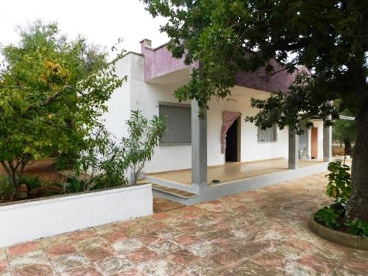 Villa te koop in Italië - Apulië - San Vito dei Normanni - € 120.000