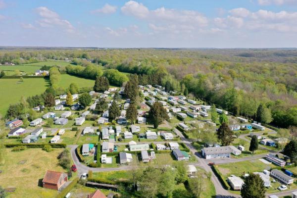 Camping te koop in België - Wallonië - Prov. Luik / Eifel - REGION DE CHIMAY - € 695.000