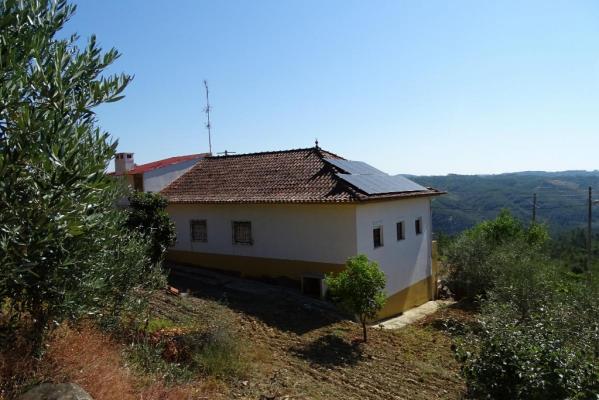 (Woon)boerderij te koop in Portugal - Castelo Branco - Proena-a-Nova - Montes da Senhora -  135.000