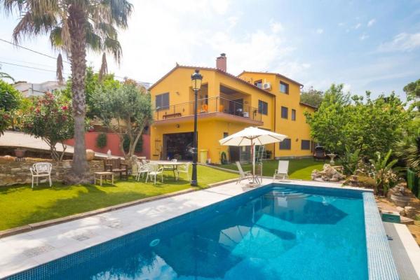 Villa te koop in Spanje - Catalonië - Costa Brava - Vall-Llobrega - € 495.000