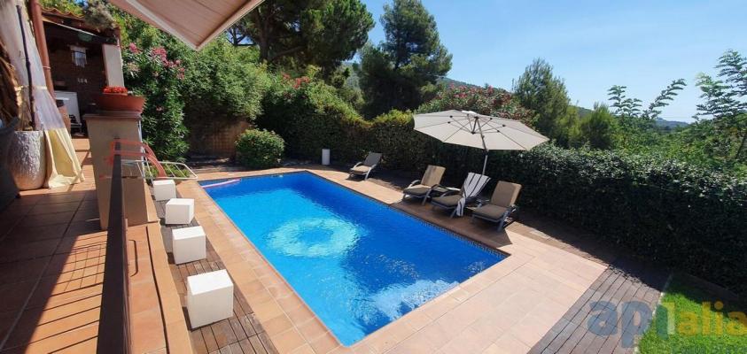 Villa te koop in Spanje - Cataloni - Costa Brava - Calonge -  480.000