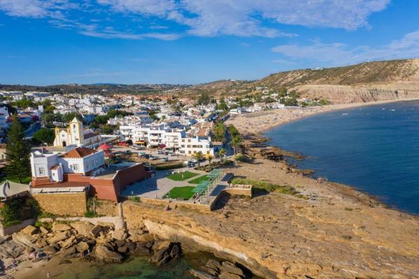 Bouwgrond te koop in Portugal - Algarve - Faro - Lagos - Luz - € 380.000