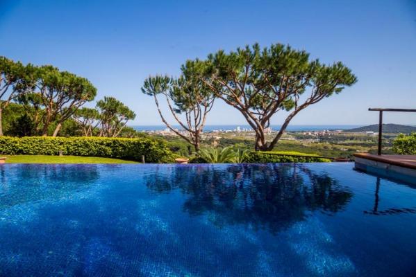 Spanje - Cataloni - Costa Brava - Castell-Platja D`aro