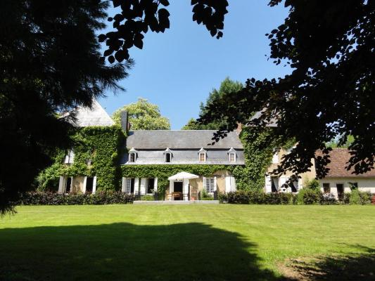 Frankrijk ~ Bourgogne ~ 58 - Nivre - Kasteel