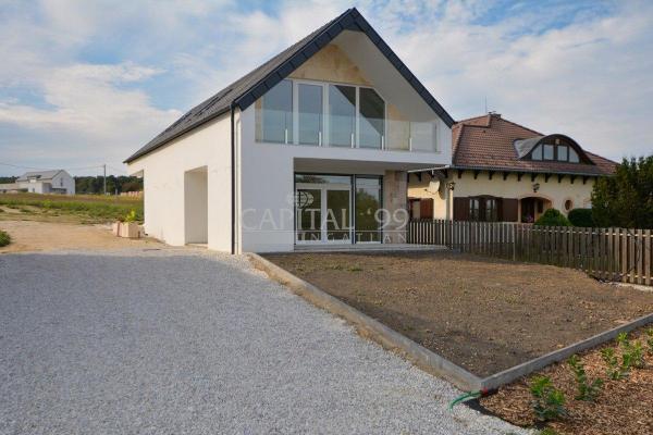 Villa te koop in Hongarije - Pannonia (West) - Balaton - Nemesbük - € 370.000