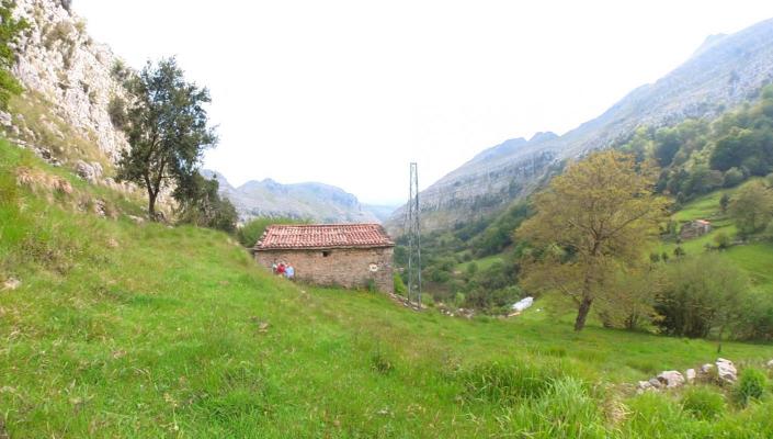 Spanje ~ Cantabri ~ Costa Verde (Cant) - (Woon)boerderij