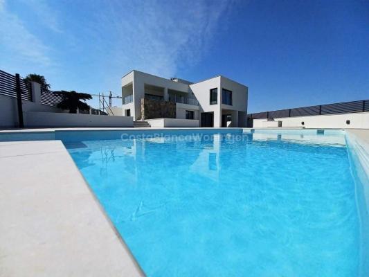 Villa te koop in Spanje - Valencia (Regio) - Costa Blanca - Torrevieja -  1.450.000