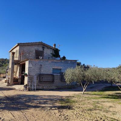 Spanje ~ Cataloni ~ Tarragona ~ Binnenland - (Woon)boerderij Finca