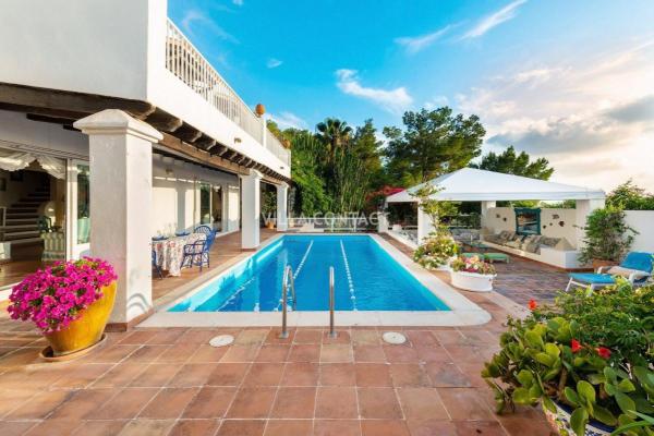 Spanje ~ Balearen ~ Ibiza ~ Kust - Villa