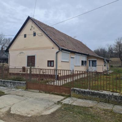 Hongarije ~ Pannonia (West) ~ Tolna (Szeksz�rd) - (Woon)boerderij