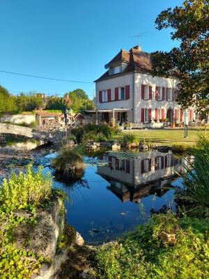 Herenhuis te koop in Frankrijk - Bourgogne - Yonne - Beauvoir - € 490.000