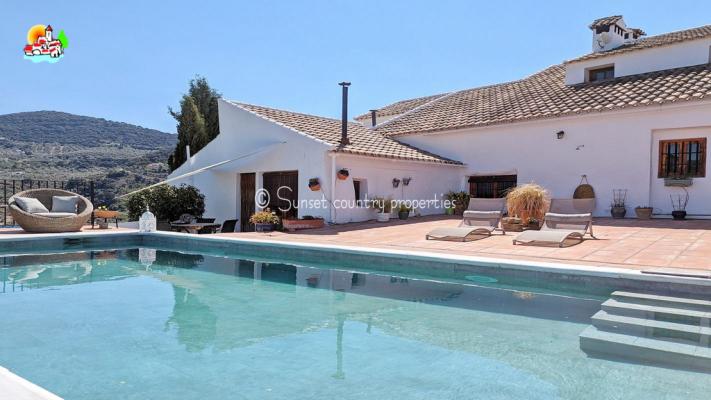 Spanje ~ Andalusi ~ Crdoba ~ Kust - (Woon)boerderij Finca
