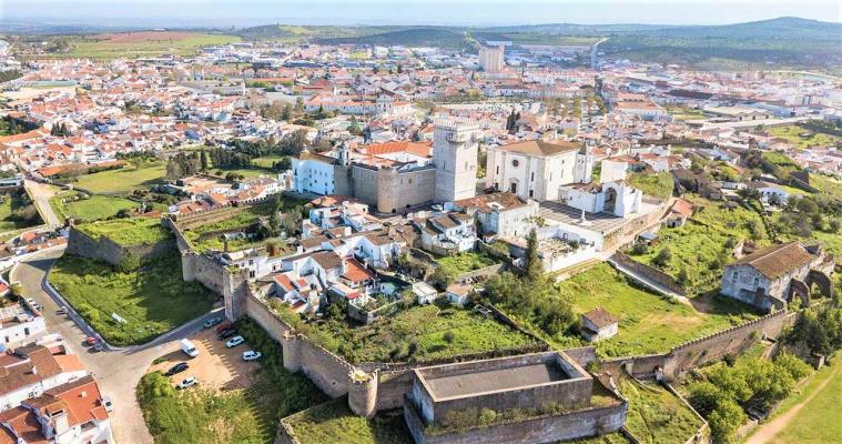 Portugal ~ vora ~ Estremoz - Bouwgrond