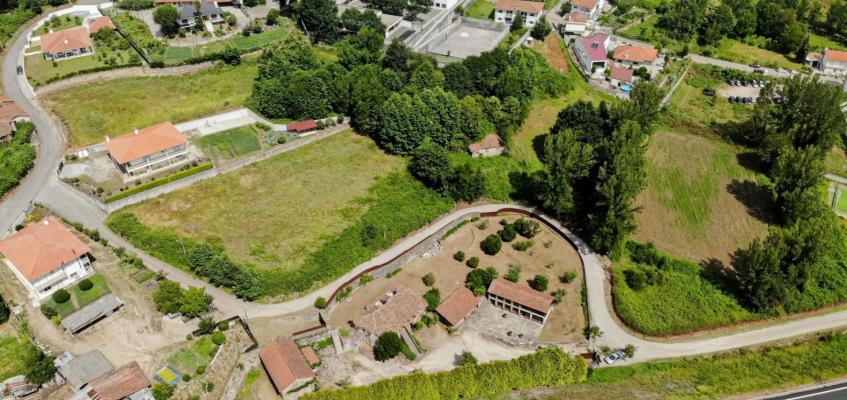 Renovatie-object te koop in Portugal - Braga - Guimarães - Serzedo - € 250.000