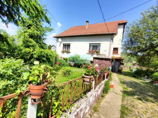 Hongarije ~ Eger-Tokaj (Noord) ~ Borsod-Abaj-Zempln - Woonhuis