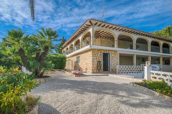 Villa te koop in Spanje - Valencia (Regio) - Costa Blanca - Alfaz del Pi -  590.000