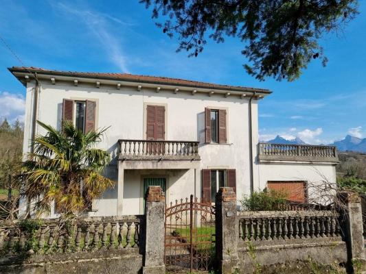 Woonhuis te koop in Itali - Toscane - Aulla -  215.000