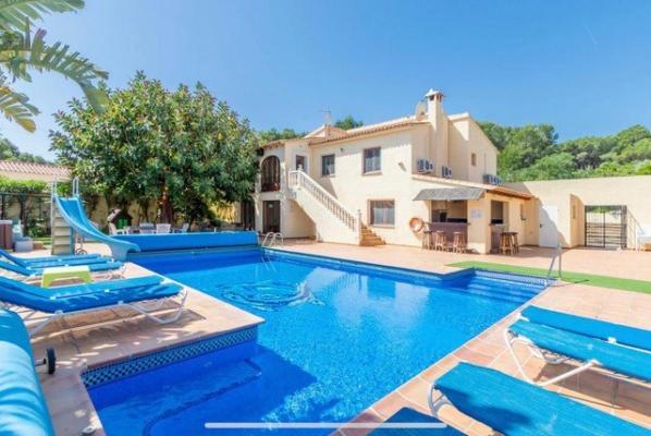 Villa te koop in Spanje - Valencia (Regio) - Costa Blanca - Moraira -  795.000