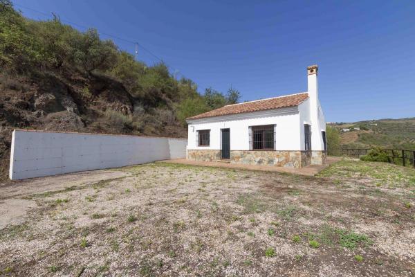 Landhuis te koop in Spanje - Andalusi - Mlaga - Colmenar -  175.000