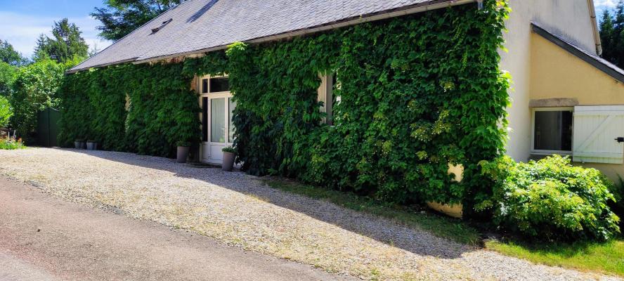 Maison de Caractre te koop in Frankrijk - Bourgogne - xxxx -  295.000