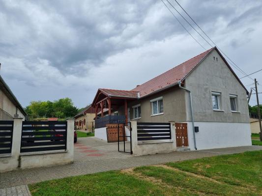 Farm house for sale in Hungary - Pannonia (West) - Baranya (Pcs) - Szűr -  129.900