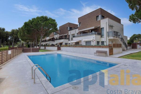 Spanje ~ Cataloni ~ Gerona ~ Costa Brava ~ Kust - Appartement
