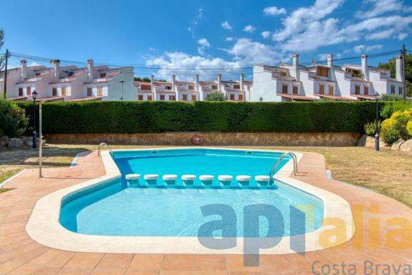 Spanje ~ Cataloni ~ Gerona ~ Costa Brava ~ Kust - Villa