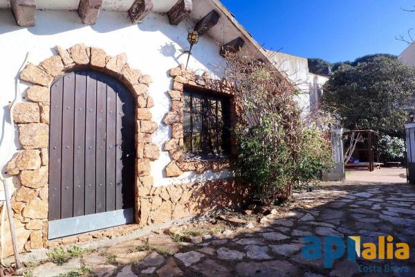 Spanje ~ Cataloni ~ Gerona ~ Costa Brava ~ Kust - Villa
