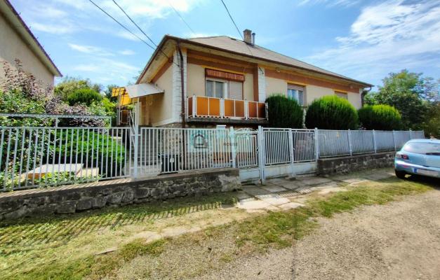 House for sale in Hungary - Eger-Tokaj (North) - Borsod-Abaj-Zempln - Farkaslyuk -  34.400