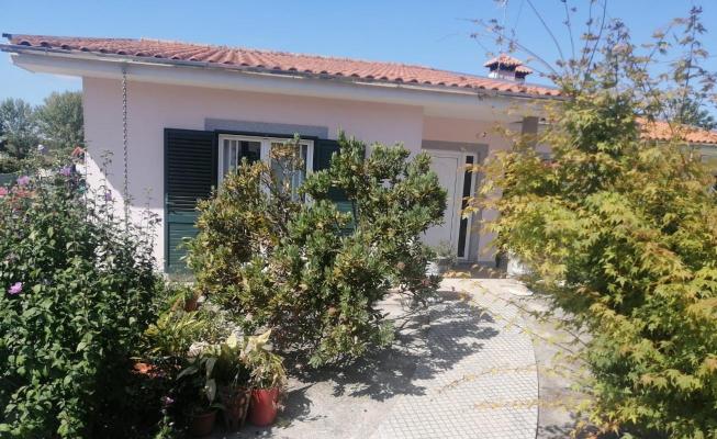 Woonhuis te koop in Portugal - Aveiro - Ovar - Arada - € 220.000