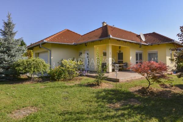 Villa te koop in Hongarije - Pannonia (West) - Balaton - Gyenesdias -  325.000
